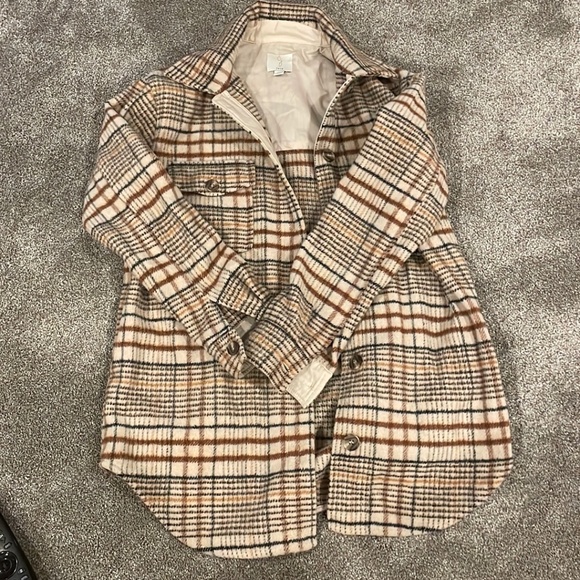 Joie Shacket - Picture 1 of 1